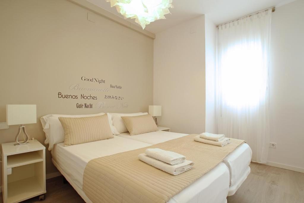 Warm Sands Apartment By Hello Homes Sitges Eksteriør bilde