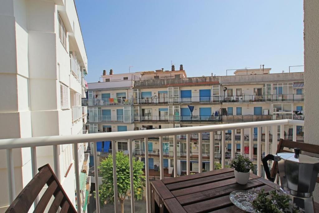 Warm Sands Apartment By Hello Homes Sitges Eksteriør bilde
